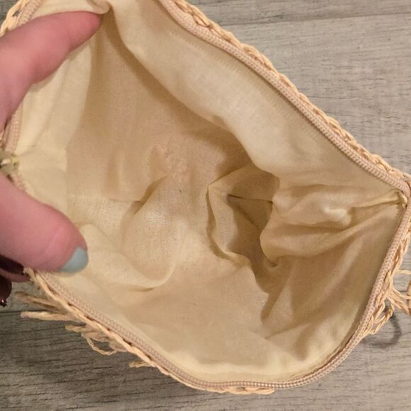 Woven wristlet Clutch purse - Picture 7 of 8